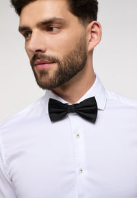 'Soft Luxury Shirt' In White - Slim Fit - Two Ply Cotton Twill Everyday Shirt with Cutaway Collar by Eterna 1863