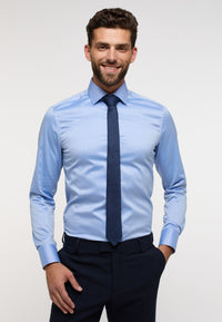 'Luxury Shirt' In Blue with Contrast Details - Slim Fit - Two Ply Cotton Twill Dress Shirt with Kent Collar (Size 16 Regular) by Eterna 1863