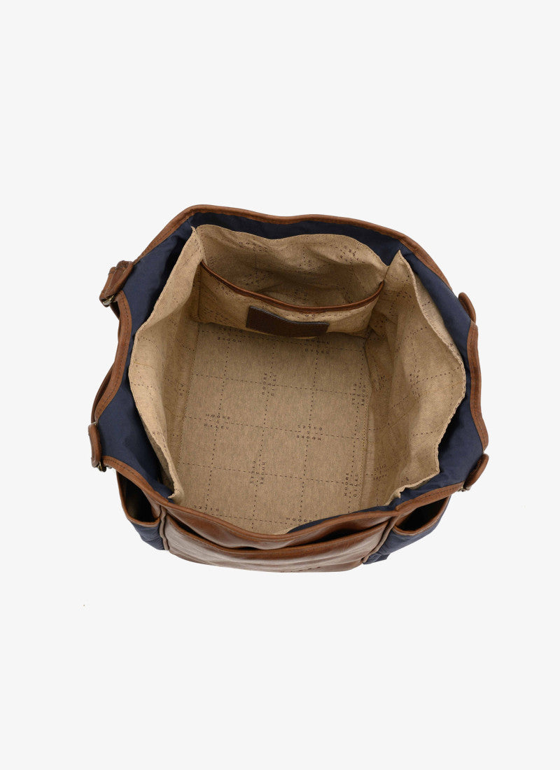 Belle Picnic Tote in Navy Ventile and Baldwin Oak by Moore & Giles