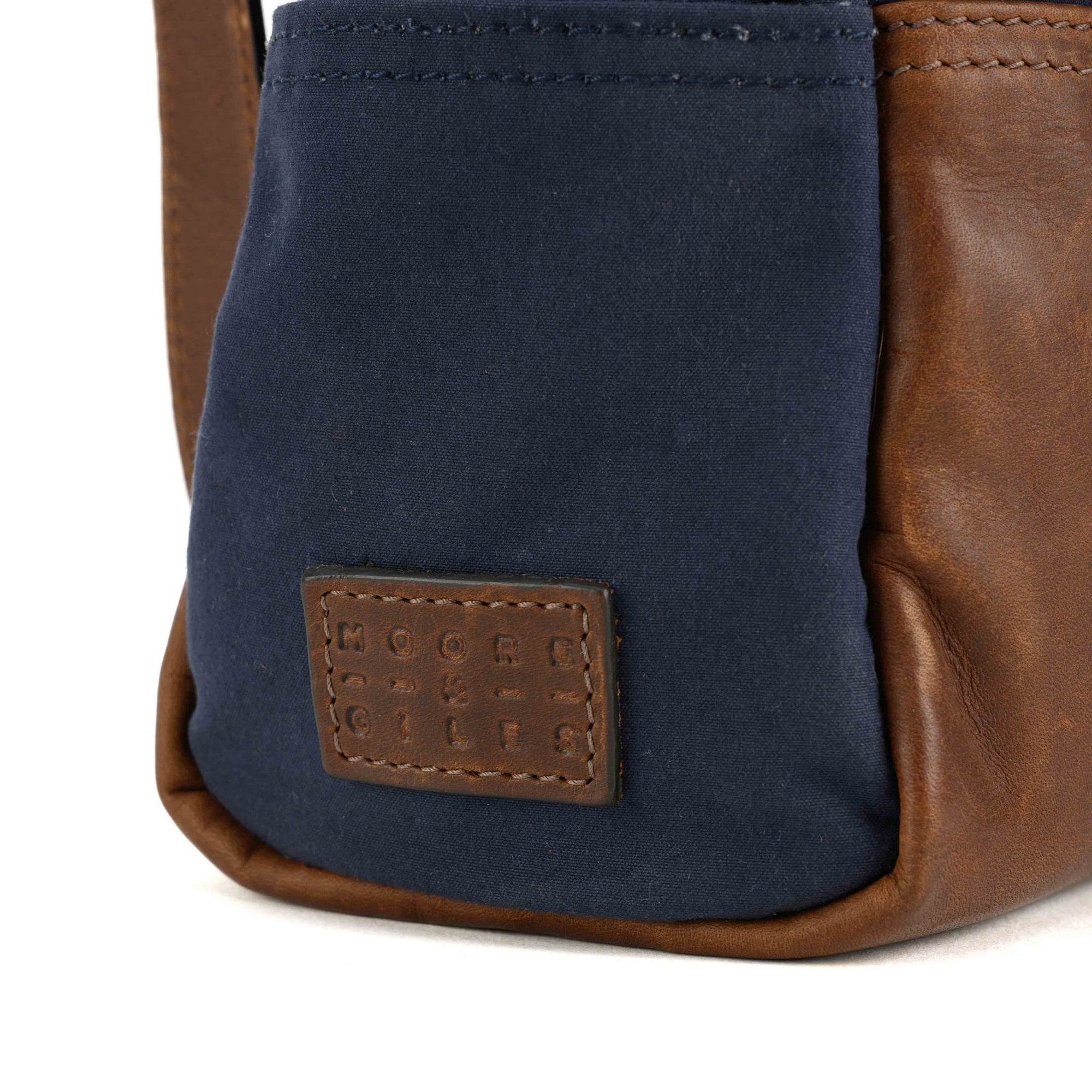 Petty Bottle Tote in Navy Ventile and Baldwin Oak by Moore & Giles