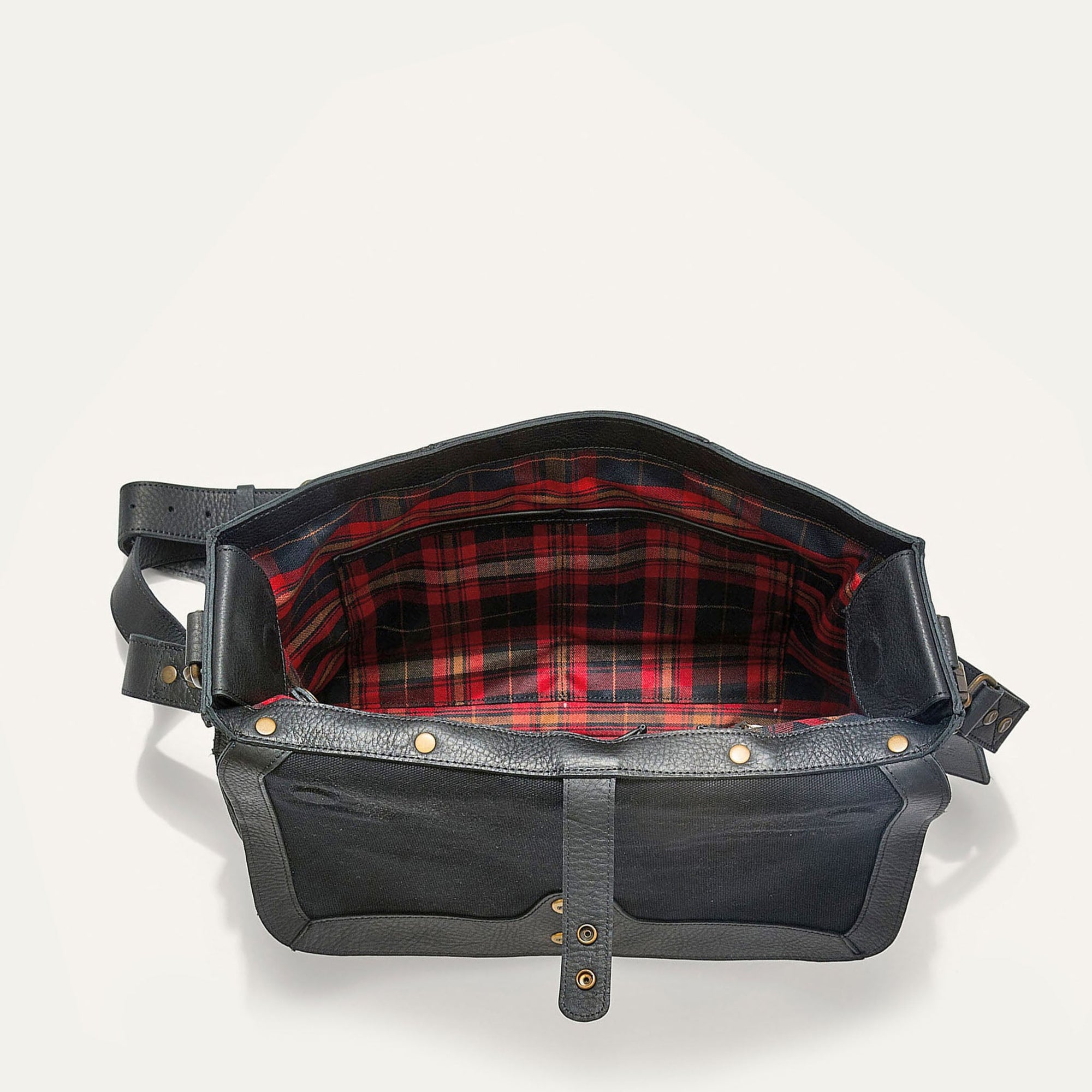 Kent Leather Messenger Bag in Black by Will Leather Goods