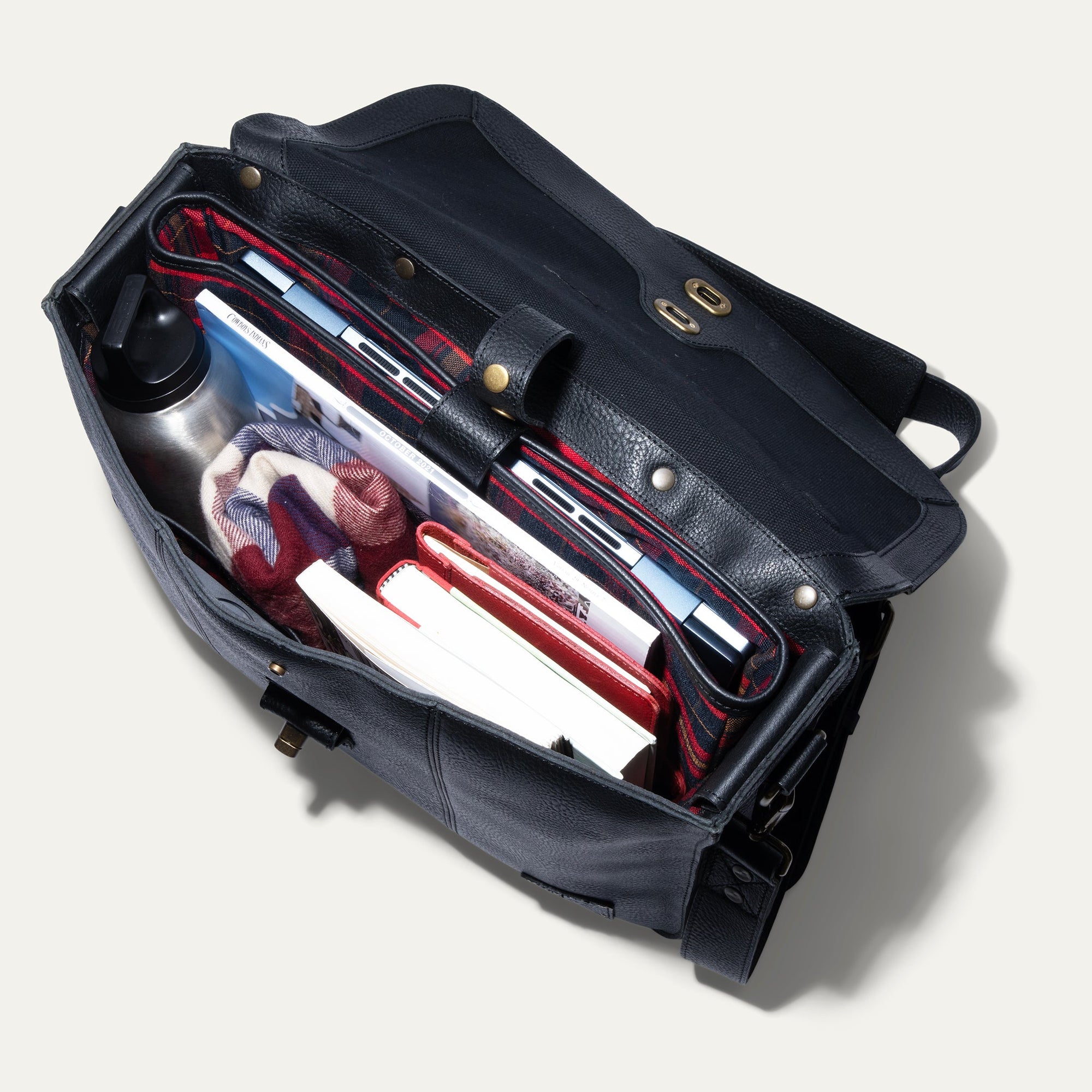 Kent Leather Messenger Bag in Black by Will Leather Goods