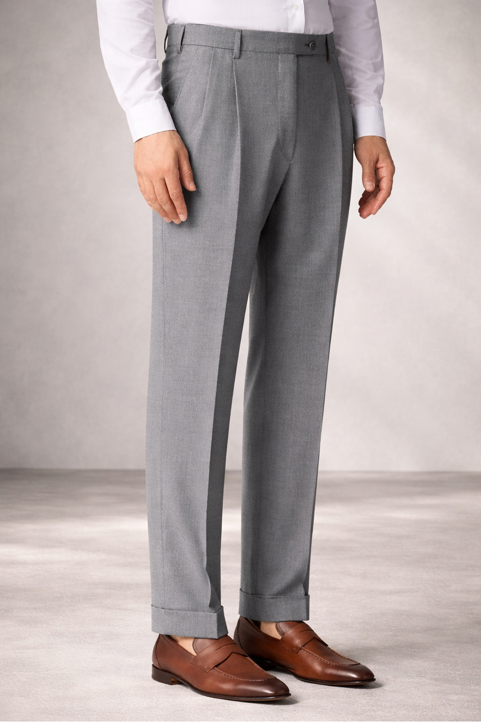 Bennett Double Pleated Super 120s Wool Serge Trouser in Light Grey (Fu