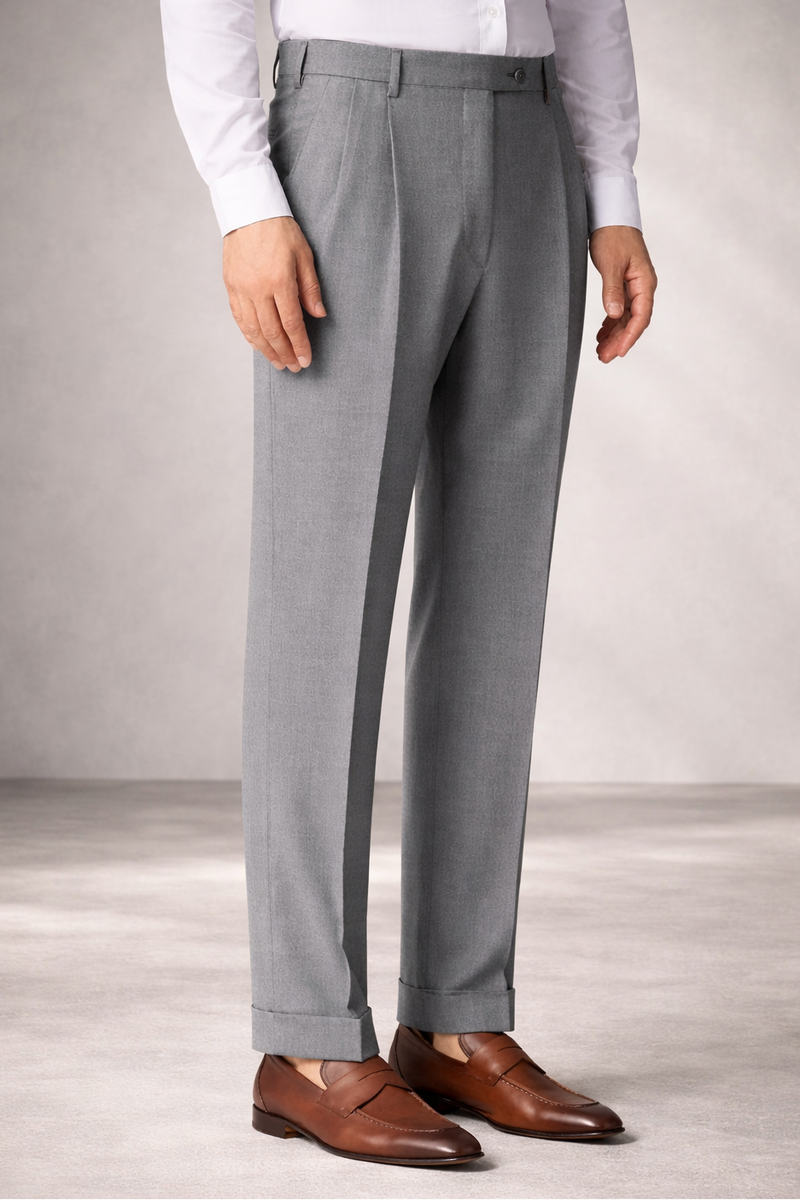 Bennett Double Pleated Super 120s Wool Serge Trouser in Light Grey (Fu