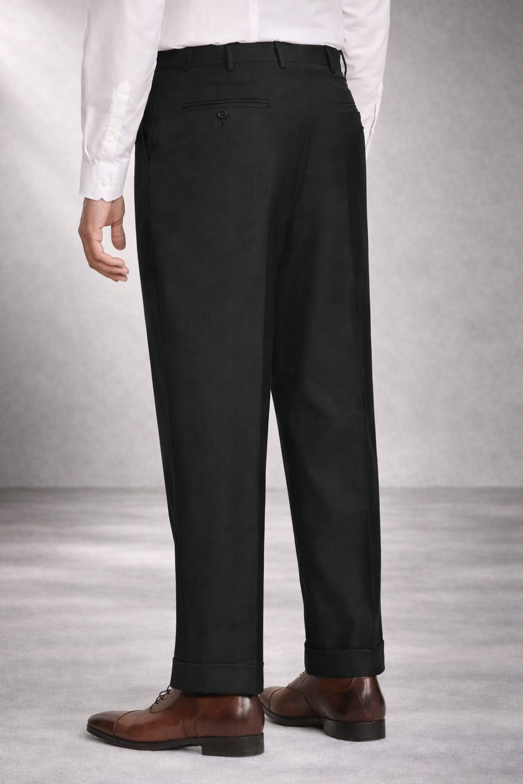 Bennett Double Pleated Super 120s Wool Serge Trouser in Black (Full Fit) by Zanella