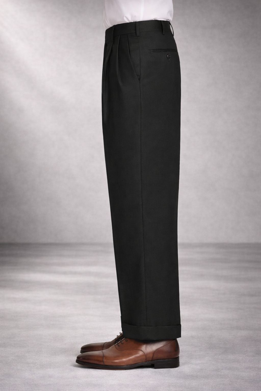 Bennett Double Pleated Super 120s Wool Serge Trouser in Black (Full Fit) by Zanella