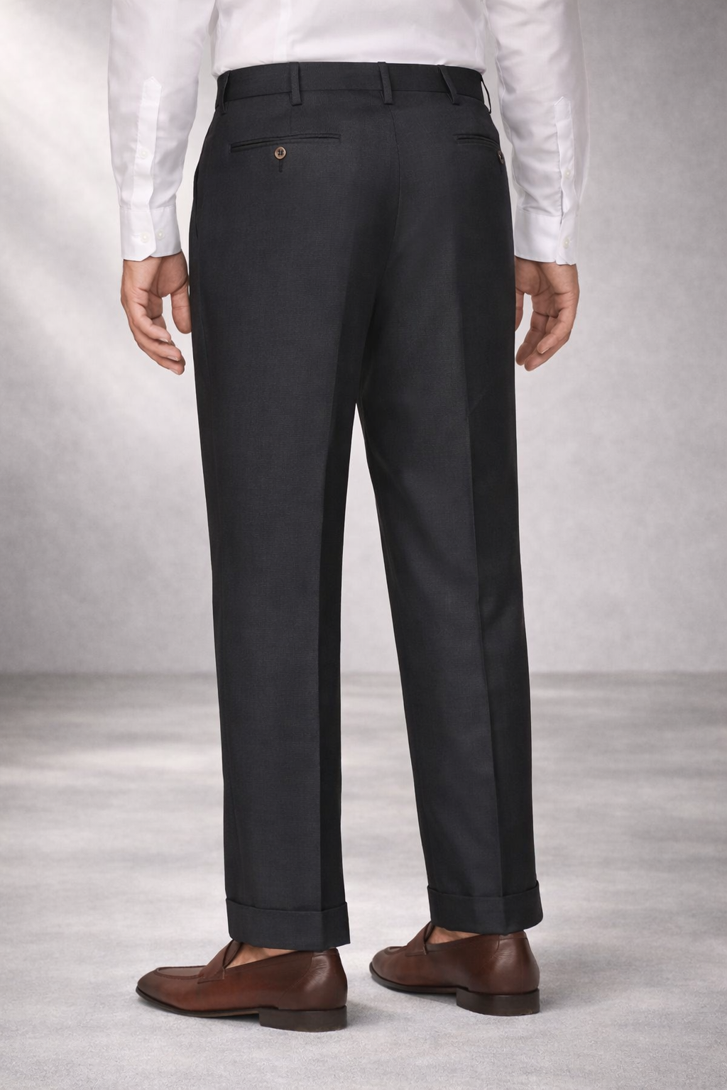 Bennett Double Pleated Super 120s Wool Serge Trouser in Dark Grey (Full Fit) by Zanella