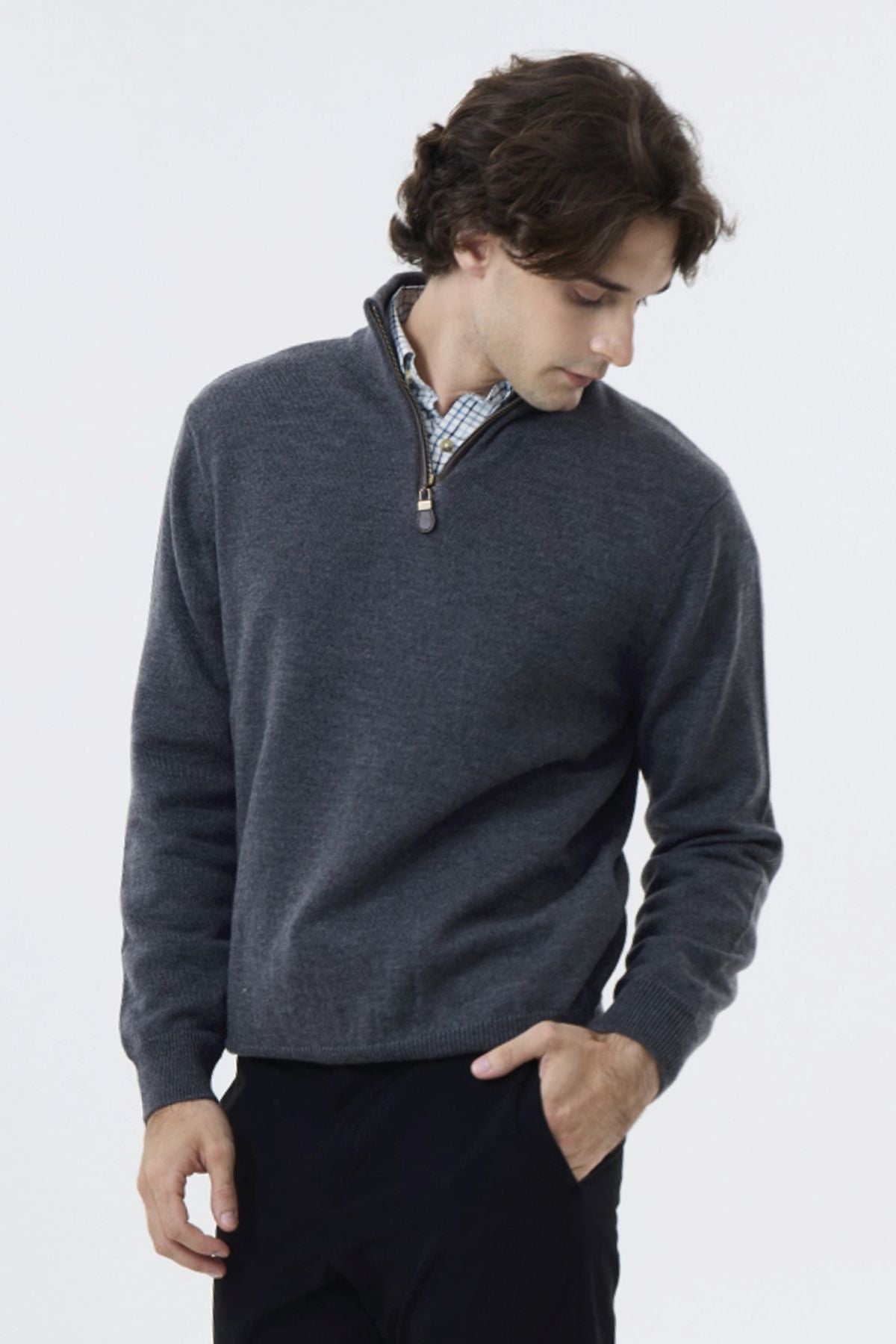 Extra Fine 'Zegna Baruffa' Merino Wool Quarter-Zip Sweater in Charcoal by Viyella