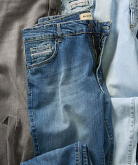 Italian Stretch Denim Jean in Light Blue (Modern Straight Fit) by Borgo28
