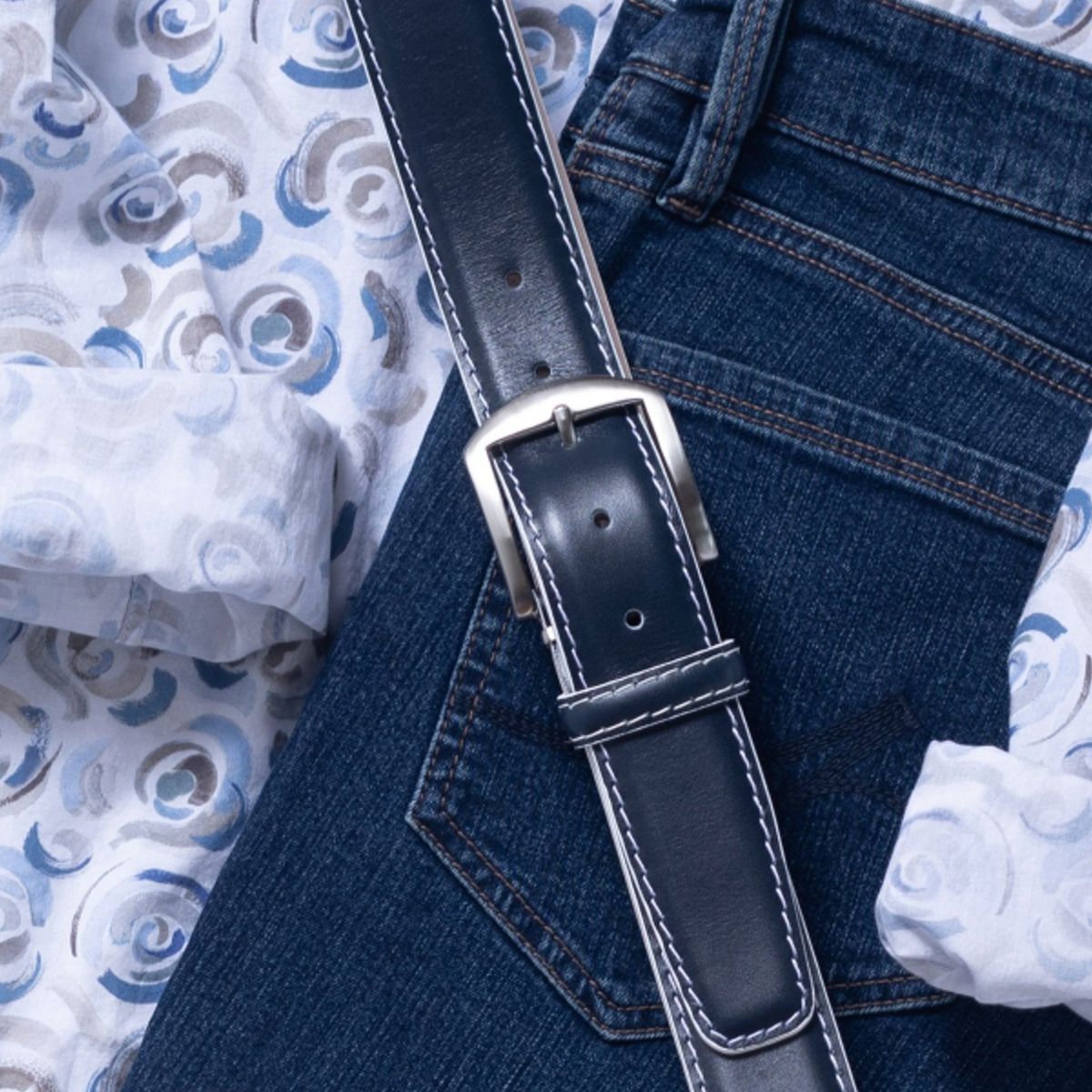 French Calf Belt in Navy with White Stitching by L.E.N.