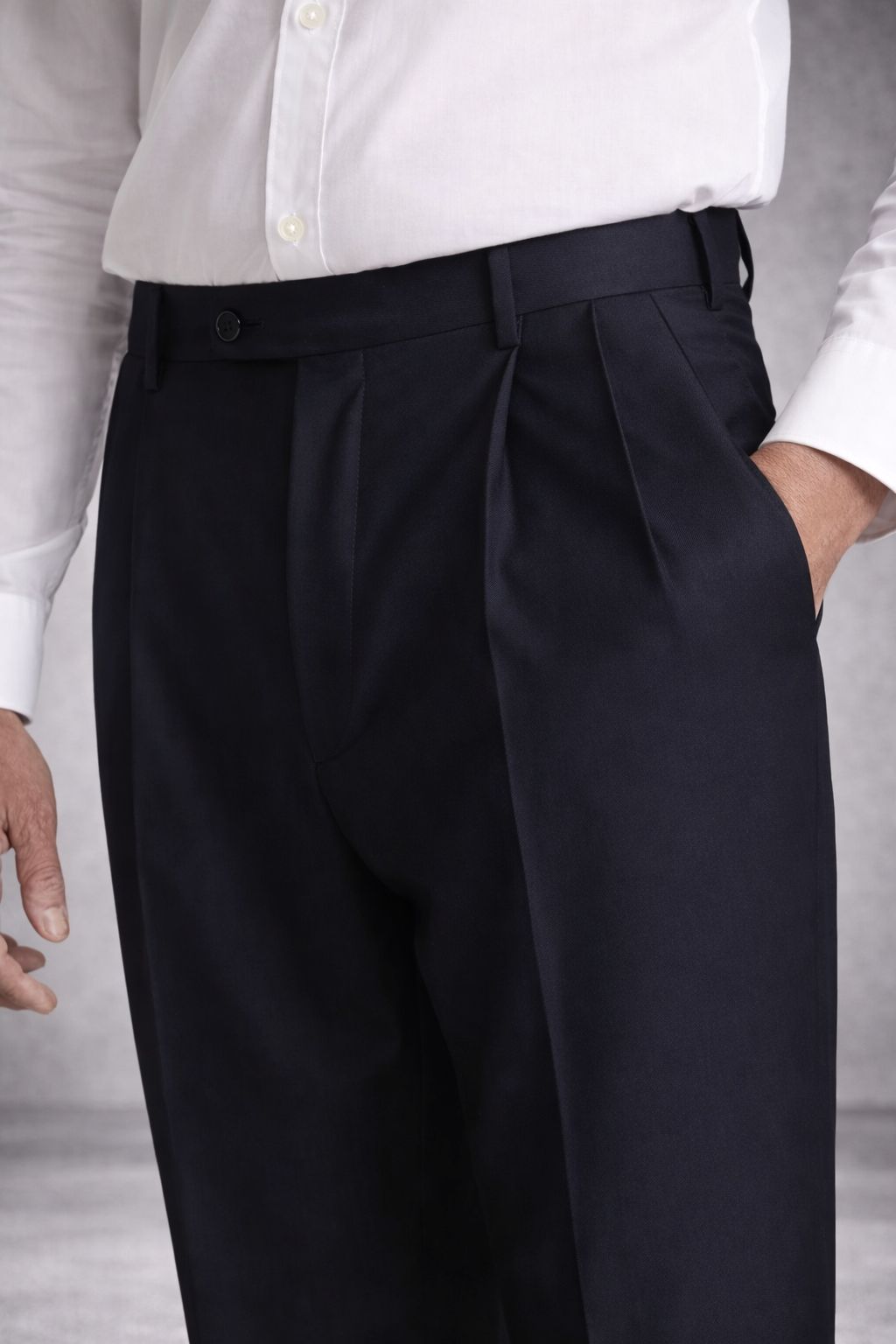 Bennett Double Pleated Super 120s Wool Serge Trouser in Navy Blue (Full Fit) by Zanella