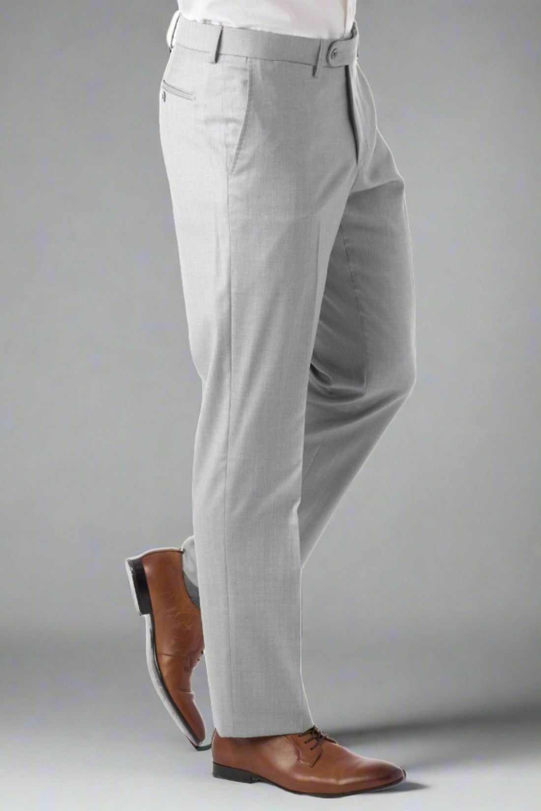 Super 130s Italian Luxury Ultimate Comfort Wool Tropical Flat Front Trouser in Light Grey, Size 35 (Houston Modern Fit) by 6 East by Ballin