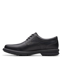 Rendell Plain Oxford in Black Leather (Size 8) by Clarks