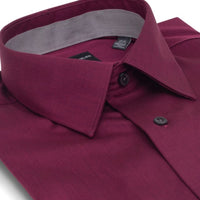 No-Iron Cotton Dress Shirt with Spread Collar in Carmine (Regular Fit) by Leo Chevalier